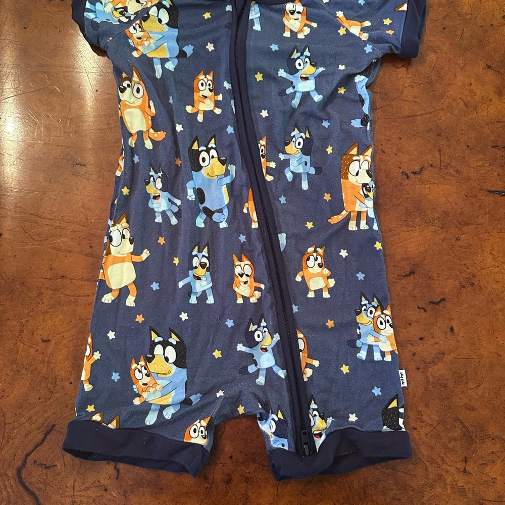 Little Sleepies shorty zippy bluey 12-18 months dance party